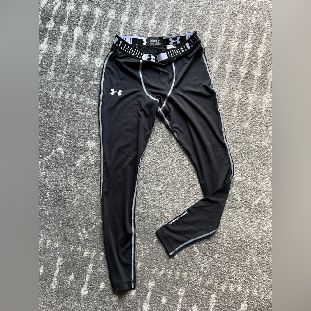 Under armor heat gear compression leggings medium black